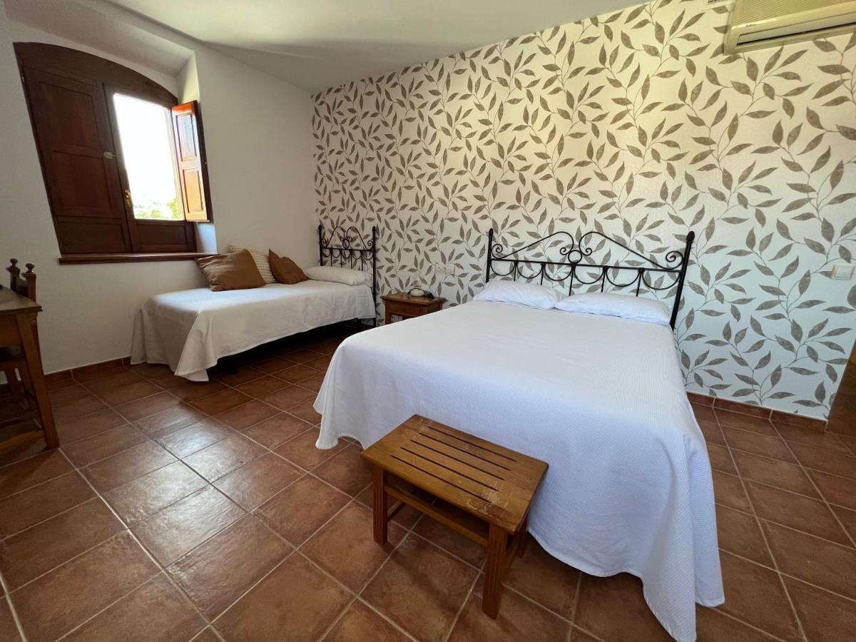 Hostal Villa El Colmenar Mombeltrán Exterior foto
